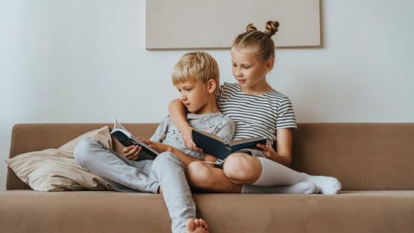 Abiti imperdibili per i bambini, a seconda della loro età.